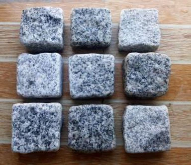Tumbled Granite Cubic Stone Paving Blocks